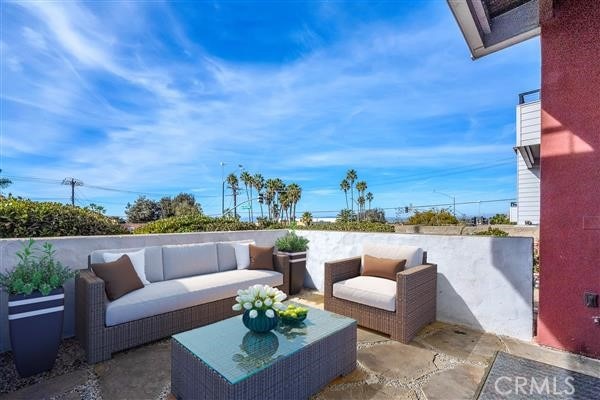 view of patio / terrace with an outdoor hangout area