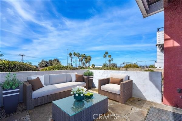 view of patio / terrace with outdoor lounge area