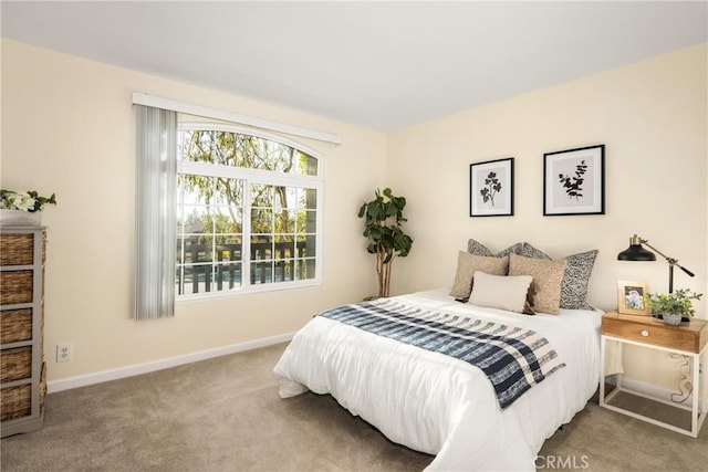 view of carpeted bedroom