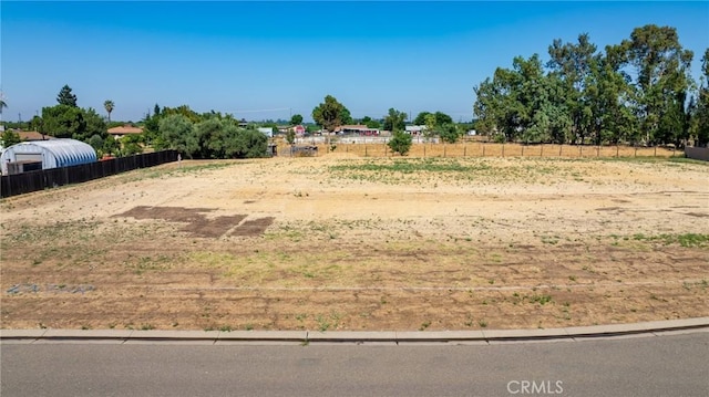 Listing photo 3 for 965 N Bryant Ct, Merced CA 95341