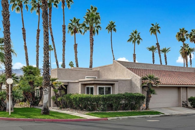 view of front of house with a garage