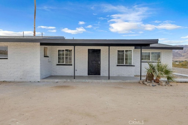 view of front of home