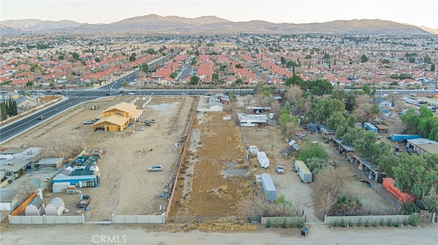 bird's eye view with a mountain view