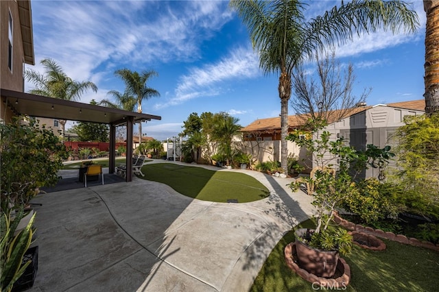 view of yard with a patio