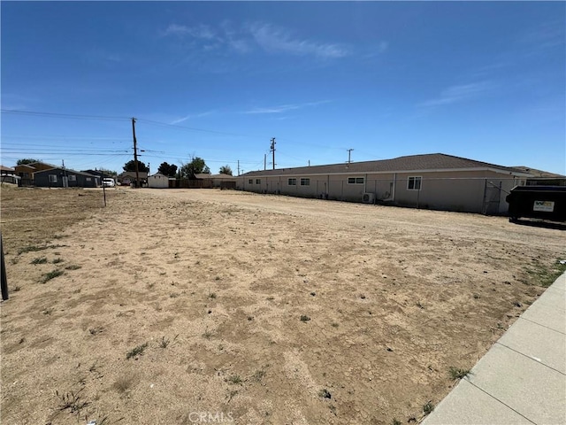 Listing photo 2 for 15636 K St, Mojave CA 93501