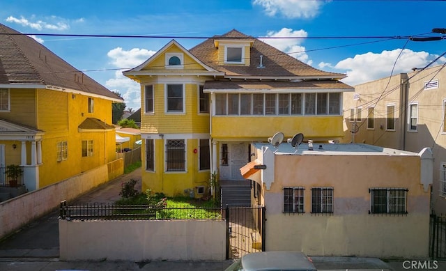 view of front of home