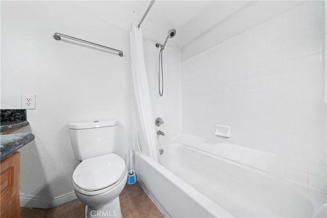 full bathroom with shower / bath combination with curtain, vanity, and toilet