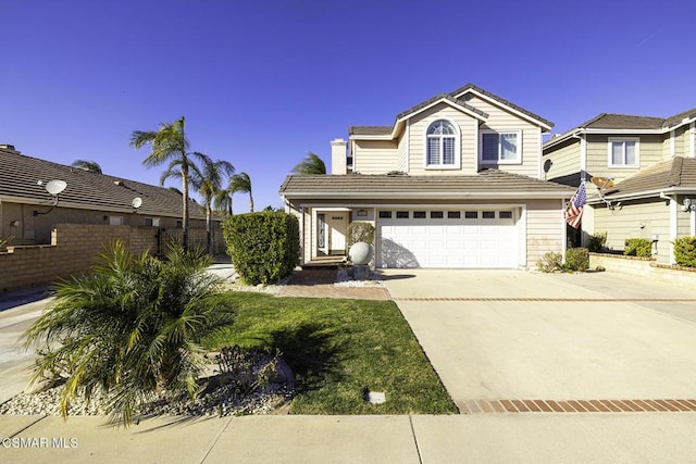 view of front property featuring a garage