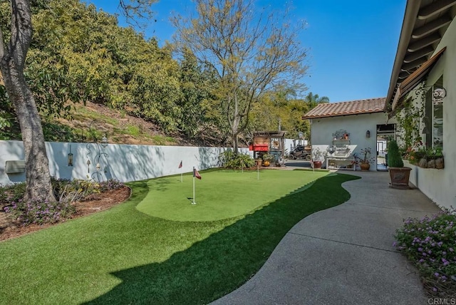 view of yard with a patio