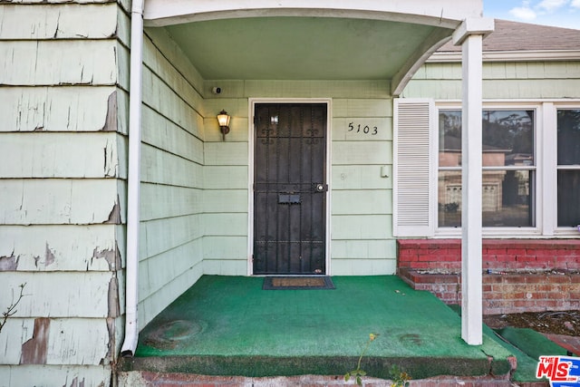 view of doorway to property