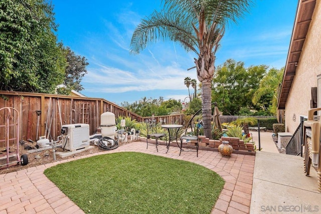 view of yard with a patio area