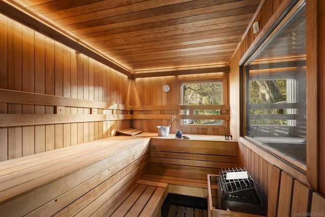 view of sauna / steam room