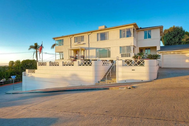 view of front of home featuring a garage