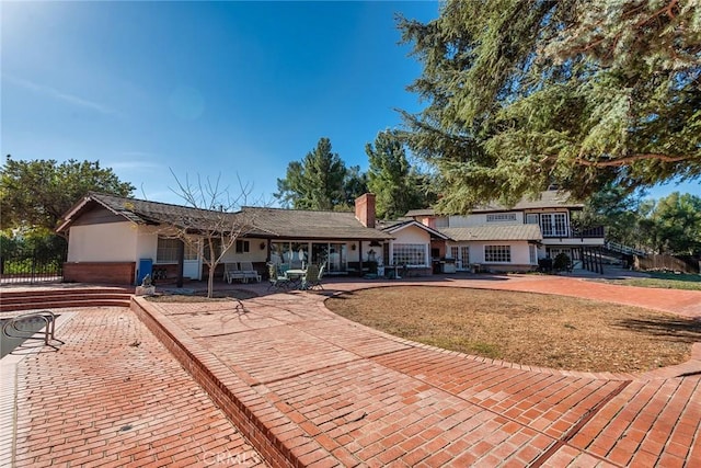 Listing photo 3 for 6006 Clear Valley Rd, Hidden Hills CA 91302