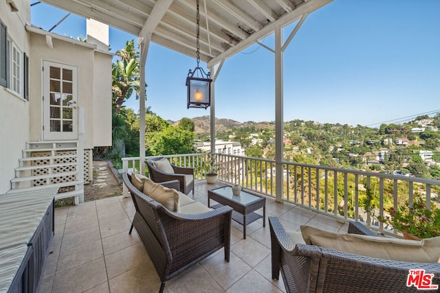 view of patio / terrace featuring outdoor lounge area