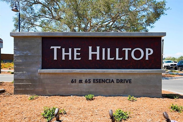 view of community / neighborhood sign