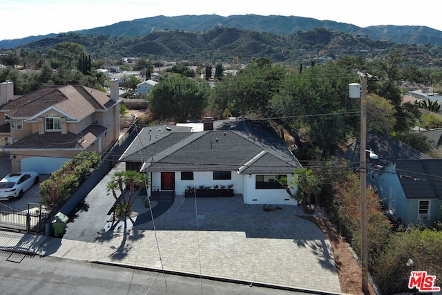 bird's eye view featuring a mountain view