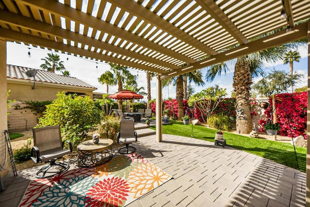 view of patio featuring a pergola