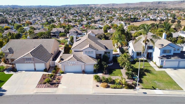 bird's eye view with a mountain view