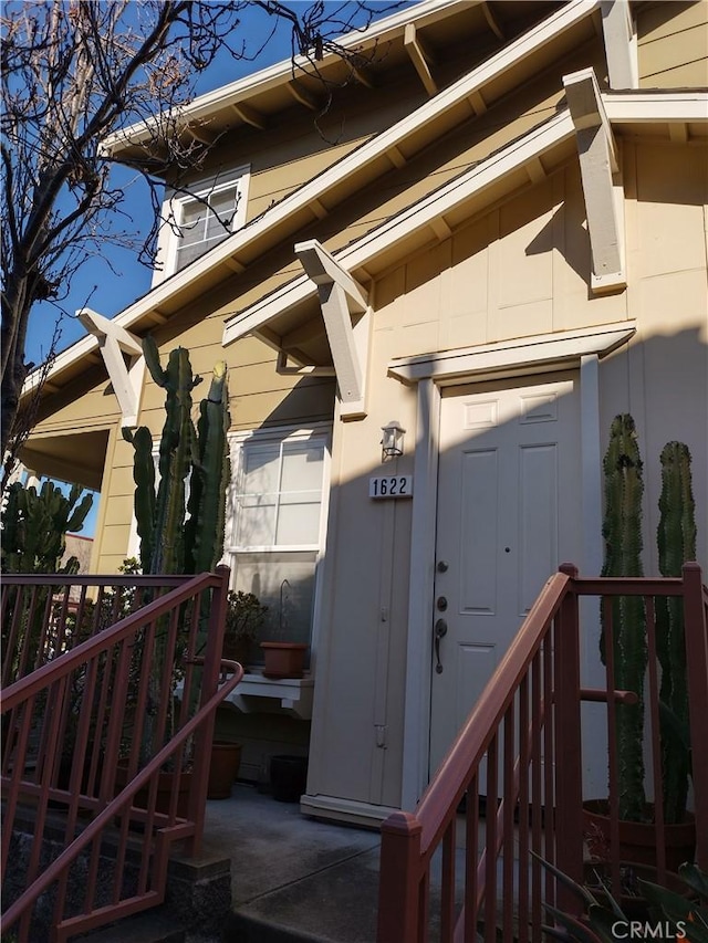 view of entrance to property