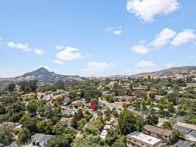 bird's eye view featuring a mountain view