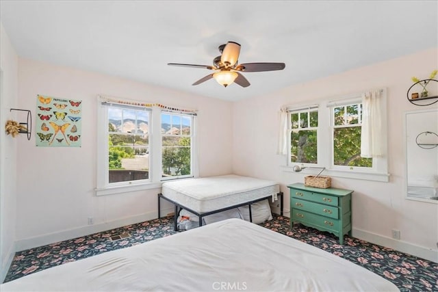 bedroom with ceiling fan