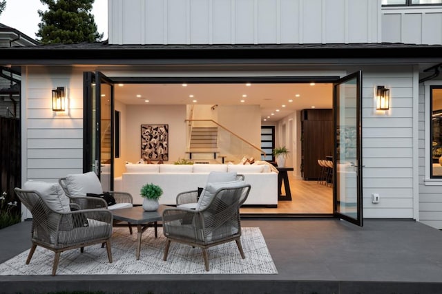 view of patio / terrace featuring outdoor lounge area