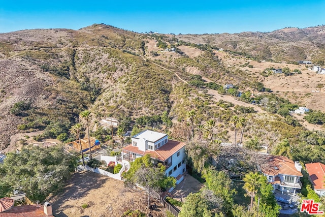 bird's eye view featuring a mountain view