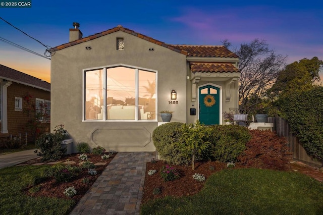 view of mediterranean / spanish-style house