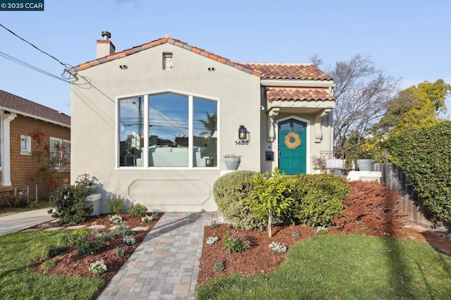 view of mediterranean / spanish-style house