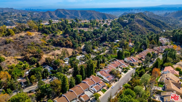 drone / aerial view featuring a mountain view