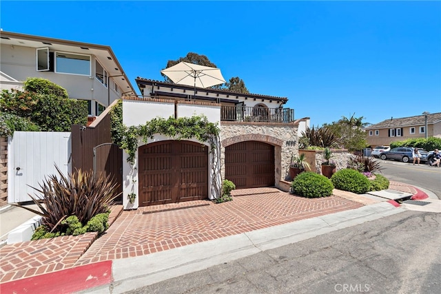 view of front of house with a garage