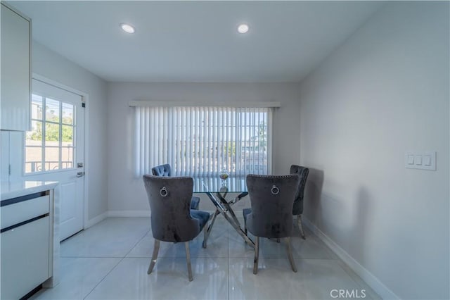 dining room featuring light tile patterned floors