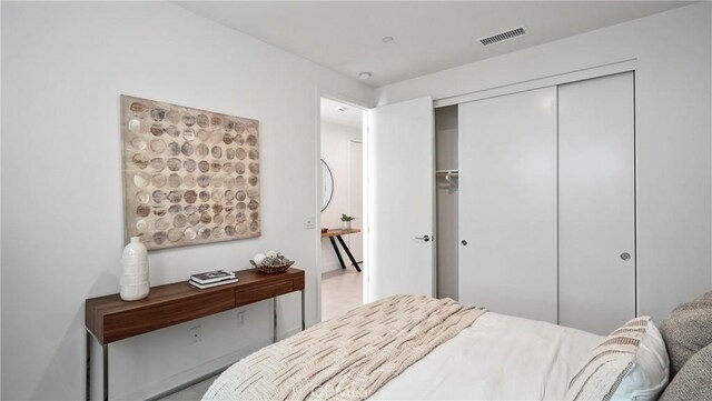 bedroom featuring a closet