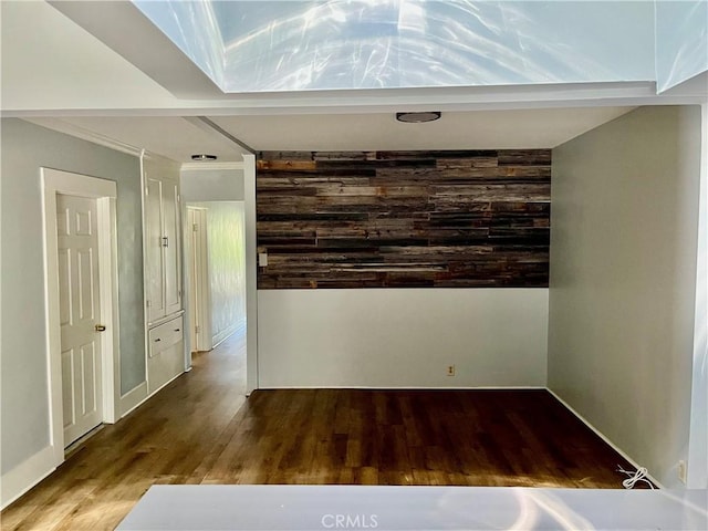 1143 S Manhattan Pl, Los Angeles, CA 90019 - empty room featuring wood finished floors