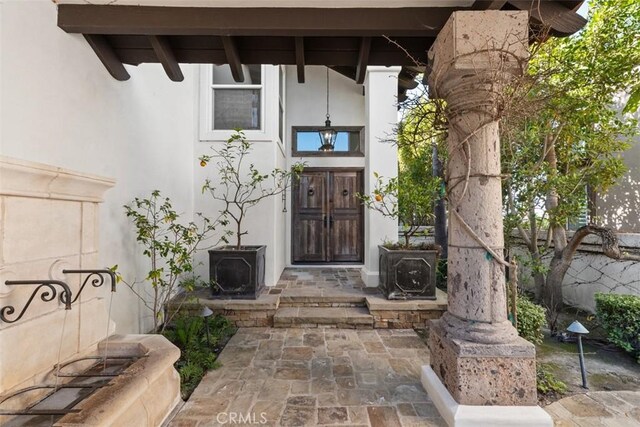 35 Brindisi, Laguna Niguel, CA 92677 - property entrance with stucco siding