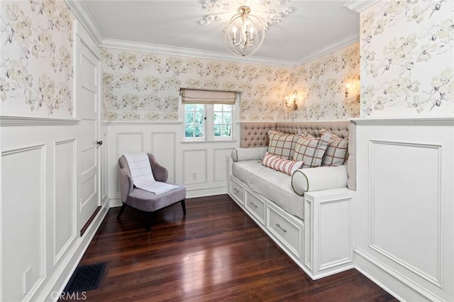 unfurnished room featuring crown molding, dark wood-type flooring, and a chandelier