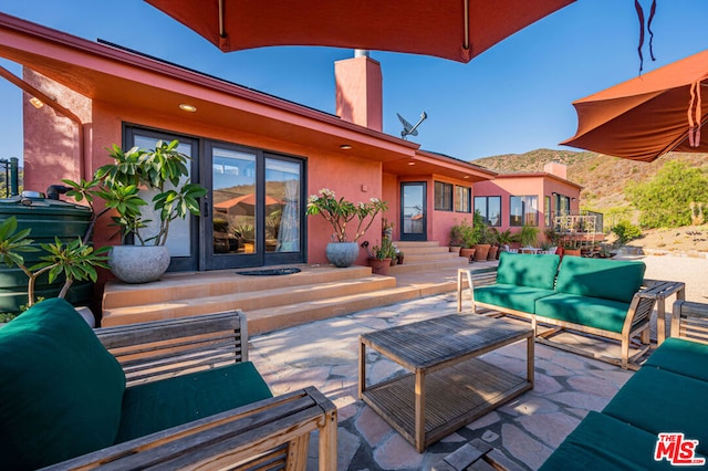 view of patio / terrace featuring an outdoor hangout area