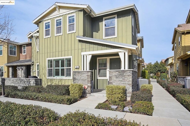 view of craftsman house