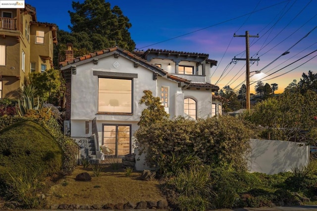 view of mediterranean / spanish-style home