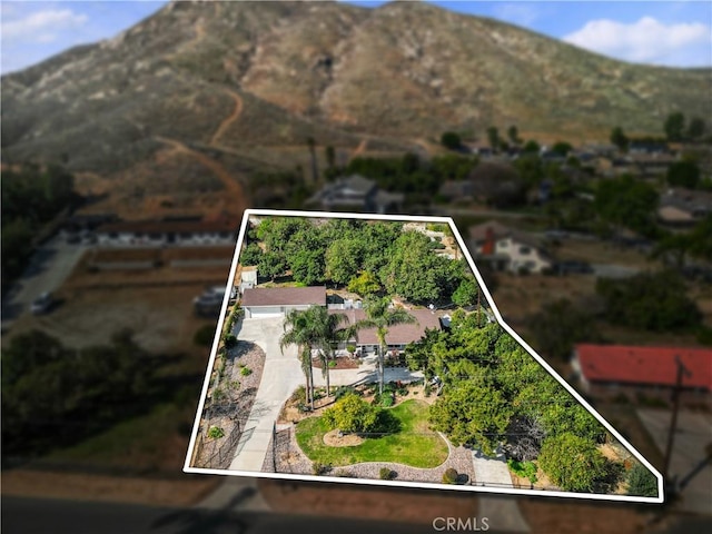 bird's eye view with a mountain view