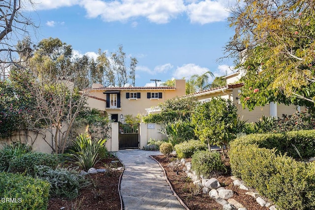 view of mediterranean / spanish-style home