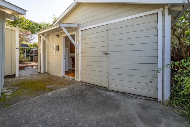 view of outbuilding