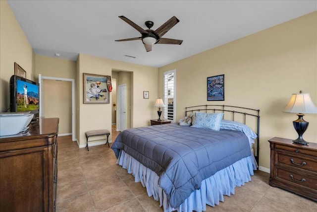 bedroom with ceiling fan