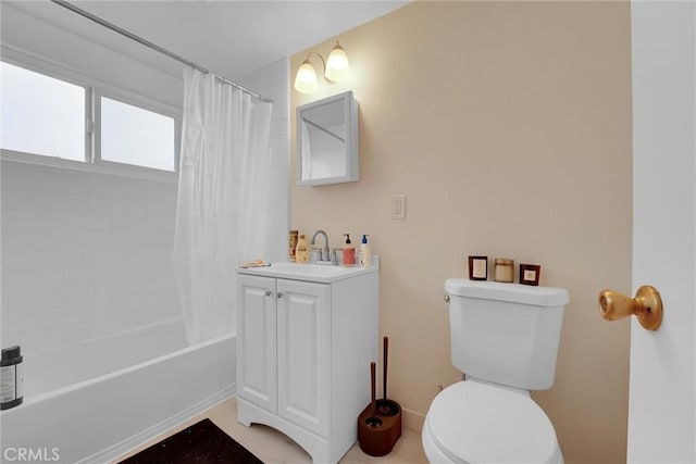 full bathroom with vanity, toilet, and shower / bath combo