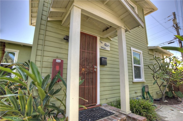 view of doorway to property