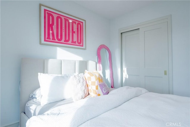 bedroom featuring a closet