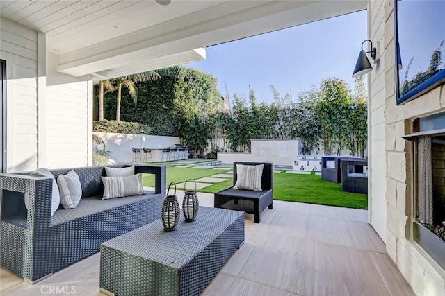 view of patio with outdoor lounge area