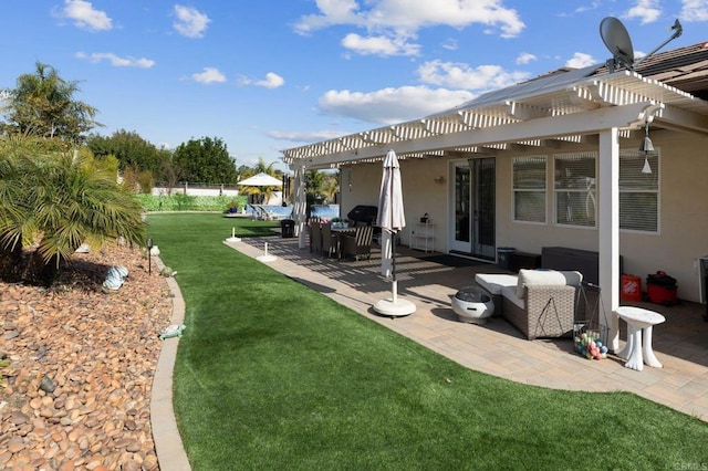 view of yard featuring a patio area and a pergola