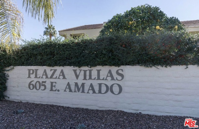 view of community / neighborhood sign